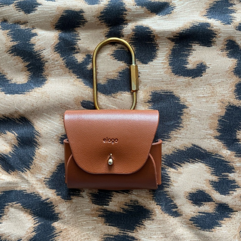 Brown Leather AirPod Pro Case with Gold Accent